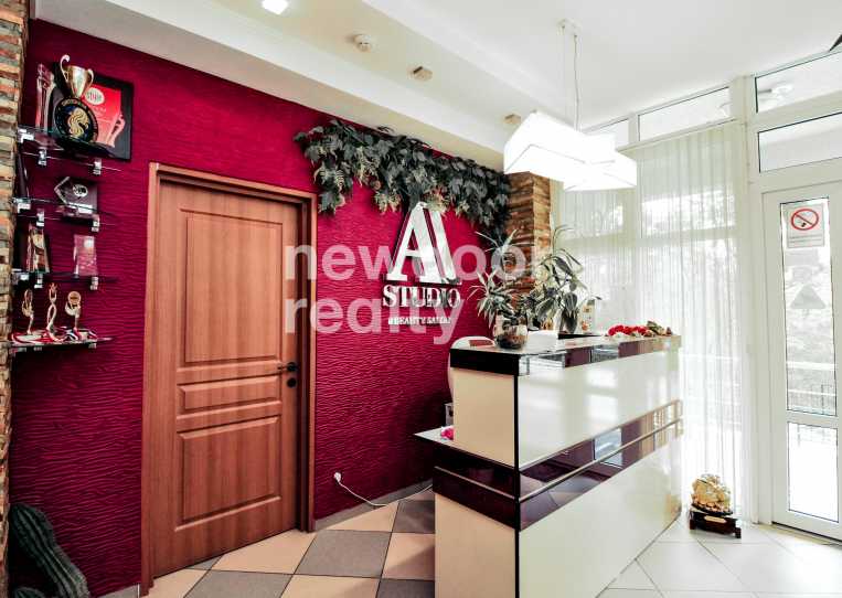 Коммерческая площадь