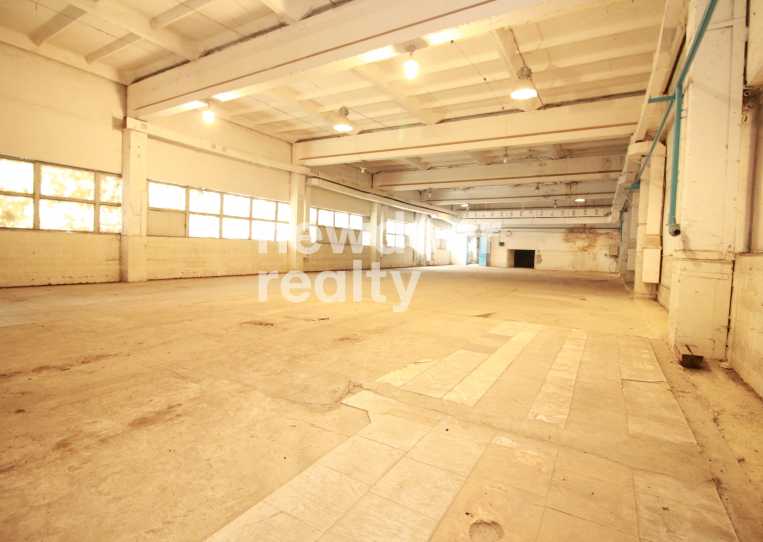 Коммерческая площадь